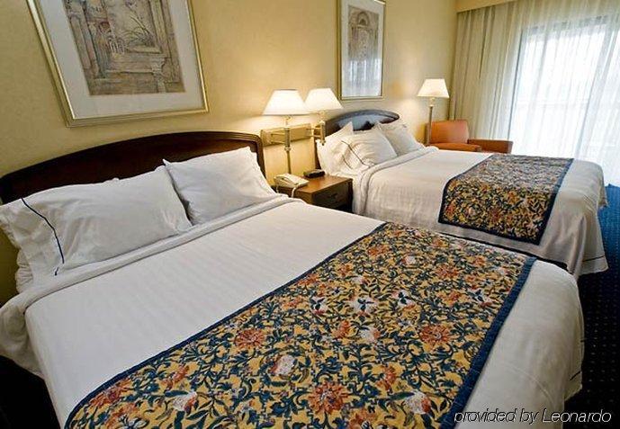 Hotel Courtyard By Marriott Ambassador Conference Center Kearsarge