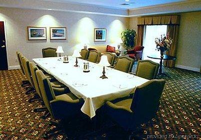 Hotel Courtyard By Marriott Ambassador Conference Center 3*